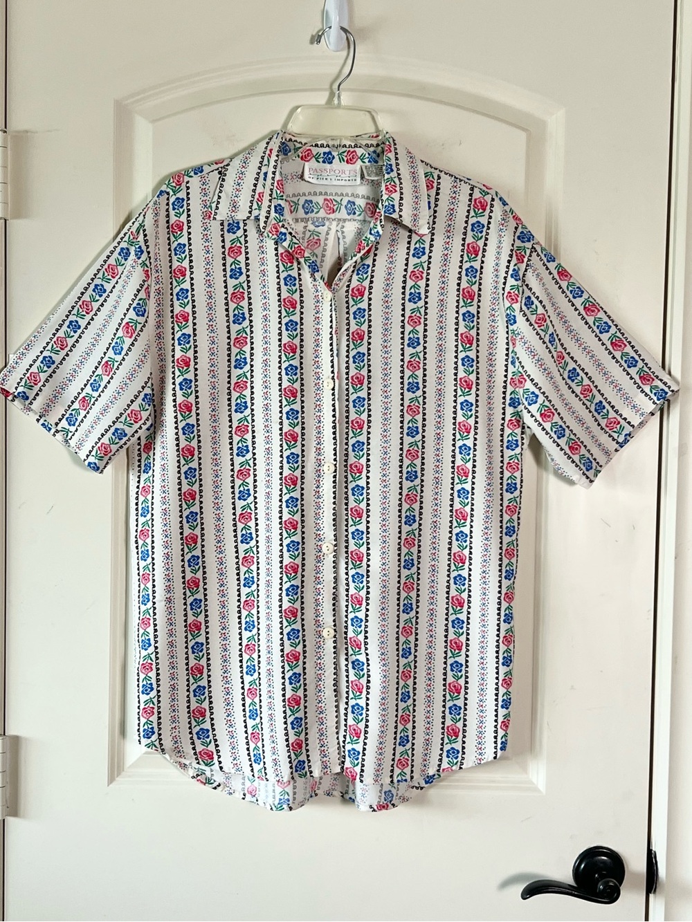 Passports by Pier One Vintage Ditsy Floral Campshirt Like New Cottagecore